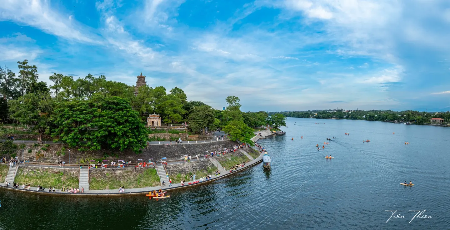 The Perfume River curving through Huế